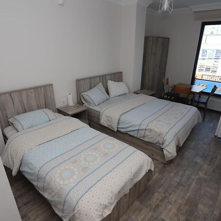 Rueya Pansiyon Apart Otel Yukarı Yukarı Kocaali Exterior photo