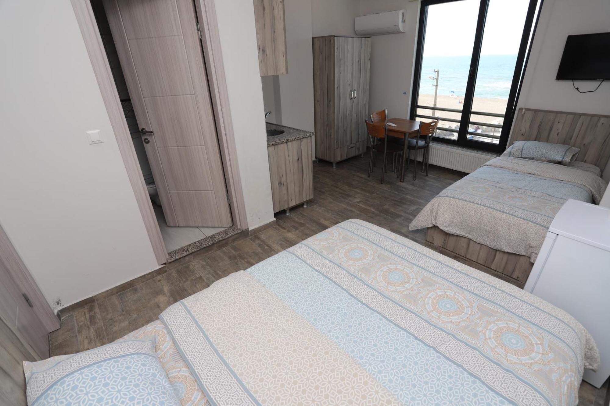 Rueya Pansiyon Apart Otel Yukarı Yukarı Kocaali Exterior photo