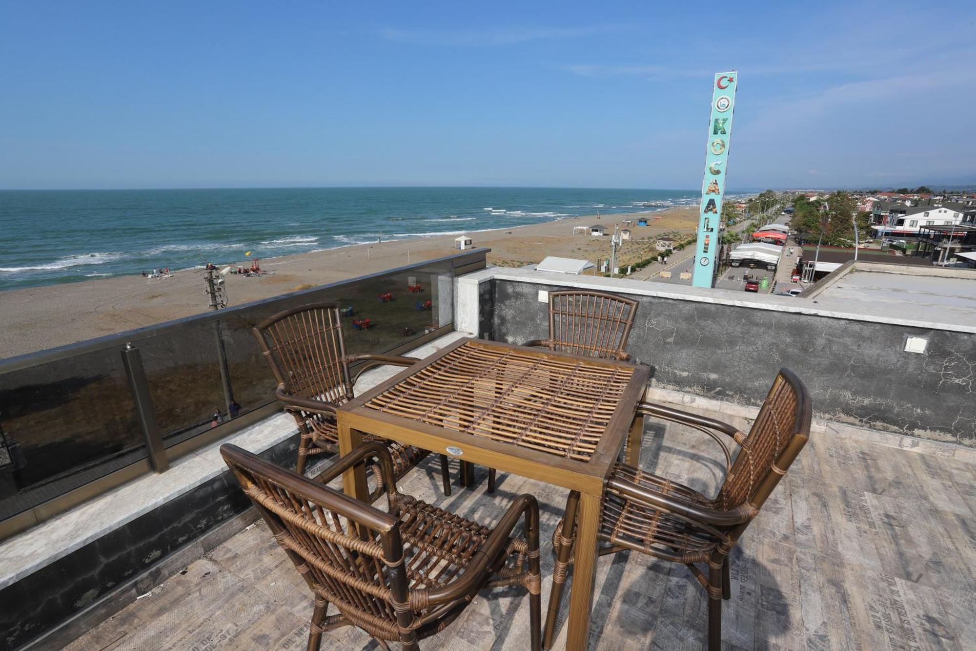 Rueya Pansiyon Apart Otel Yukarı Yukarı Kocaali Exterior photo