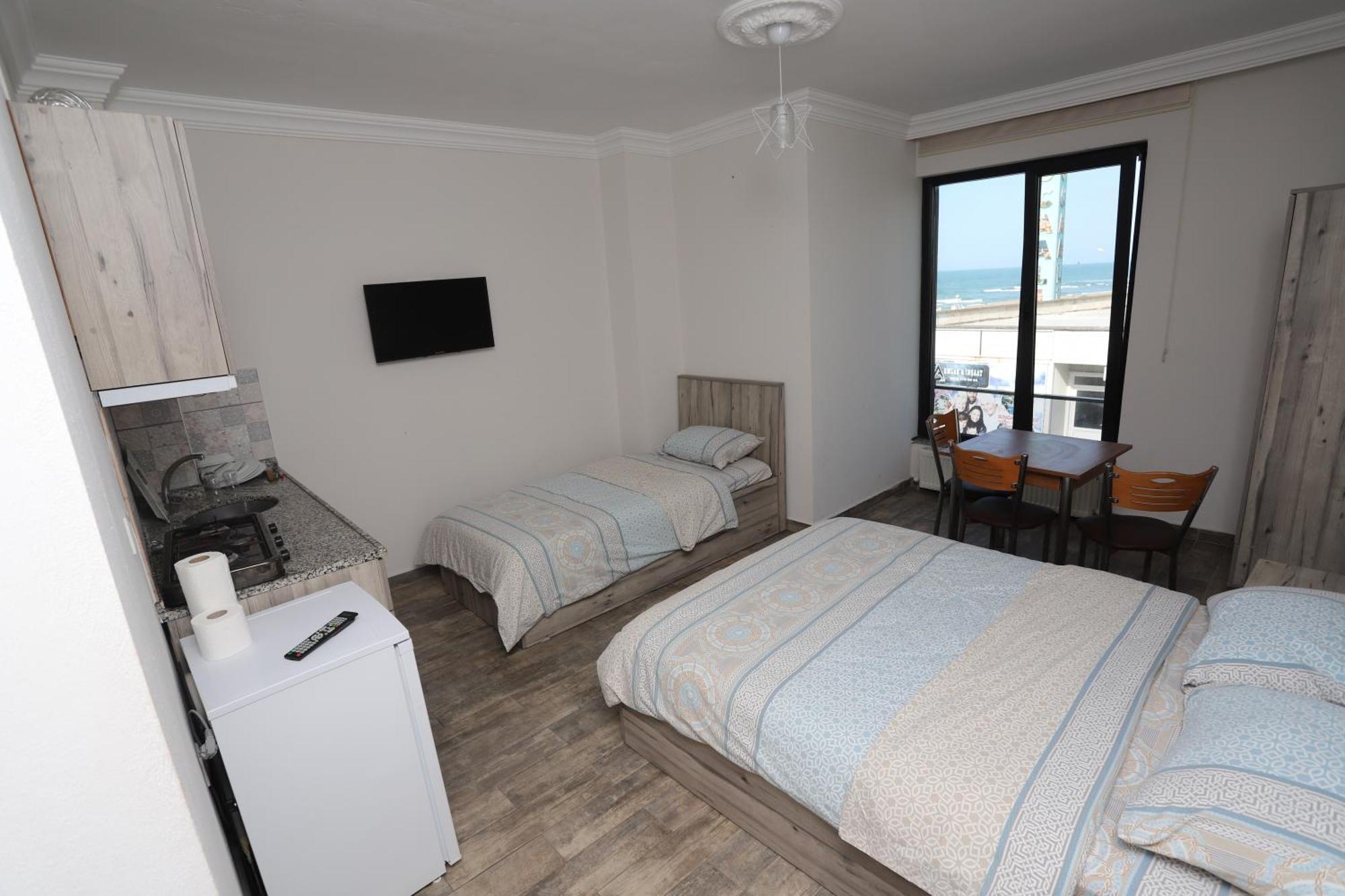 Rueya Pansiyon Apart Otel Yukarı Yukarı Kocaali Exterior photo