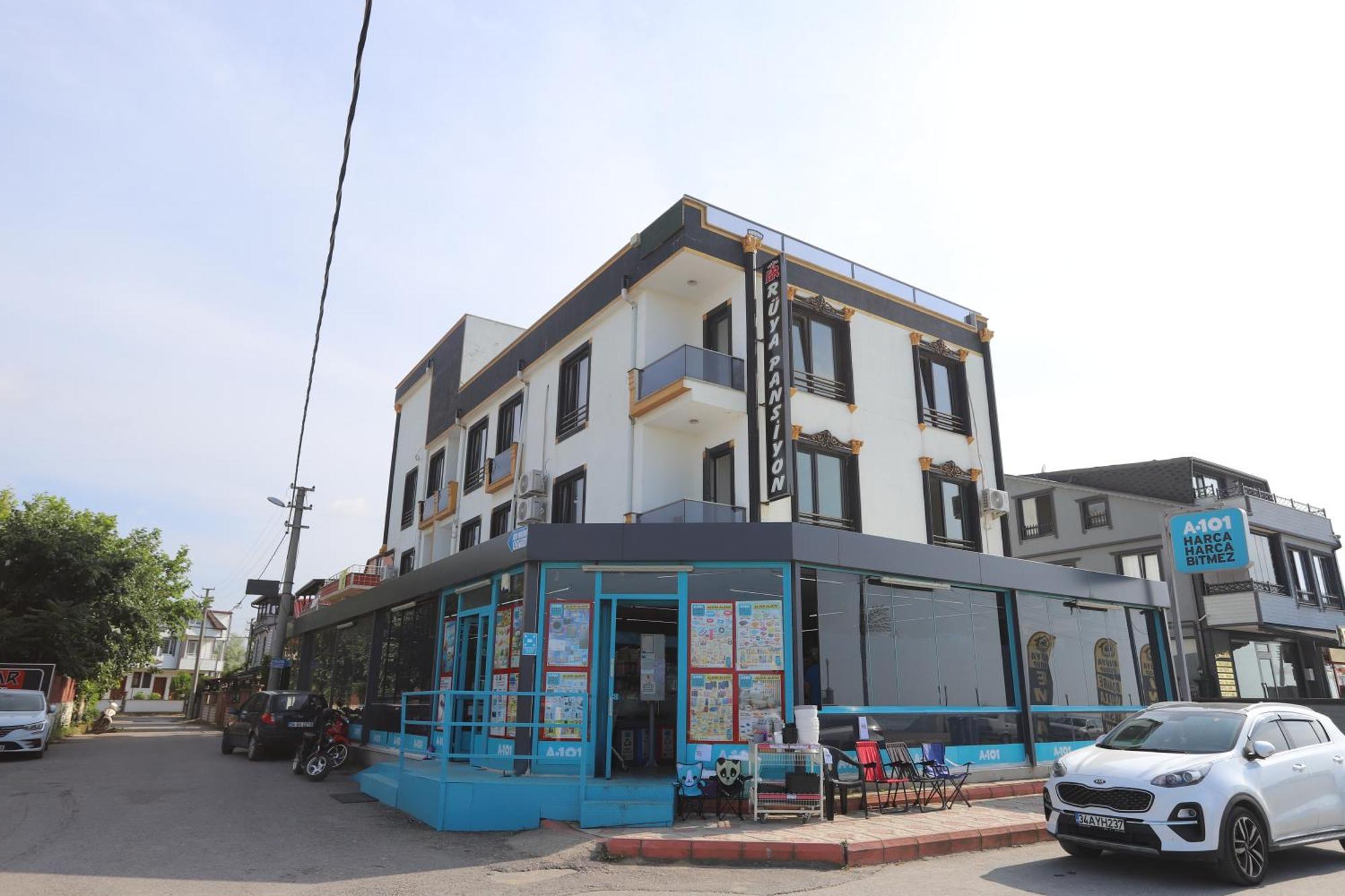 Rueya Pansiyon Apart Otel Yukarı Yukarı Kocaali Exterior photo