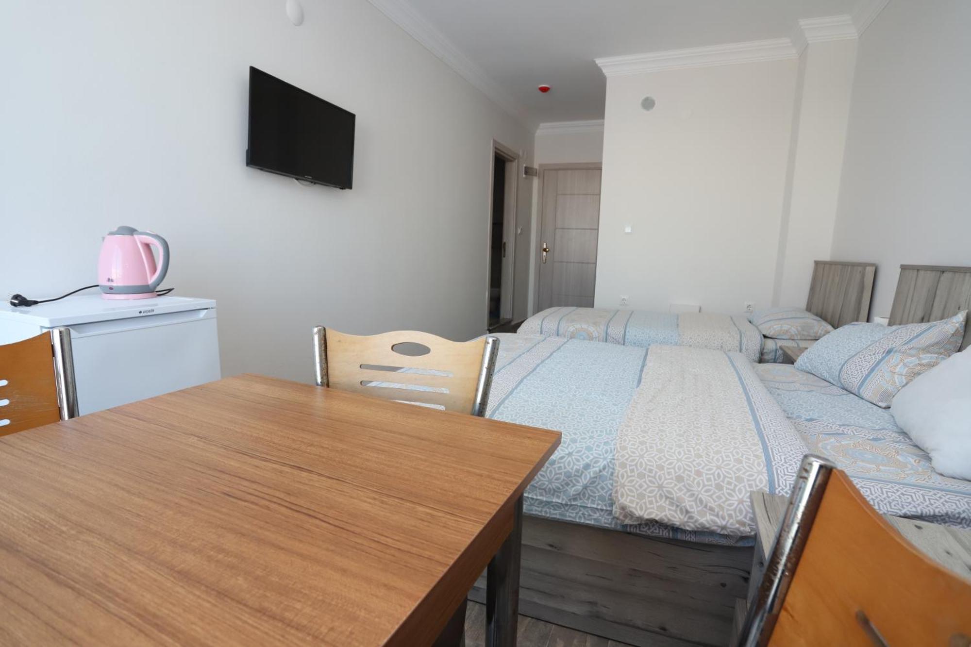 Rueya Pansiyon Apart Otel Yukarı Yukarı Kocaali Exterior photo